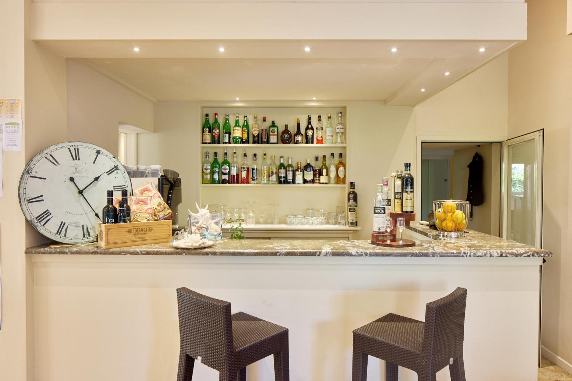 Hotel Crystal Marina di Pietrasanta Kültér fotó