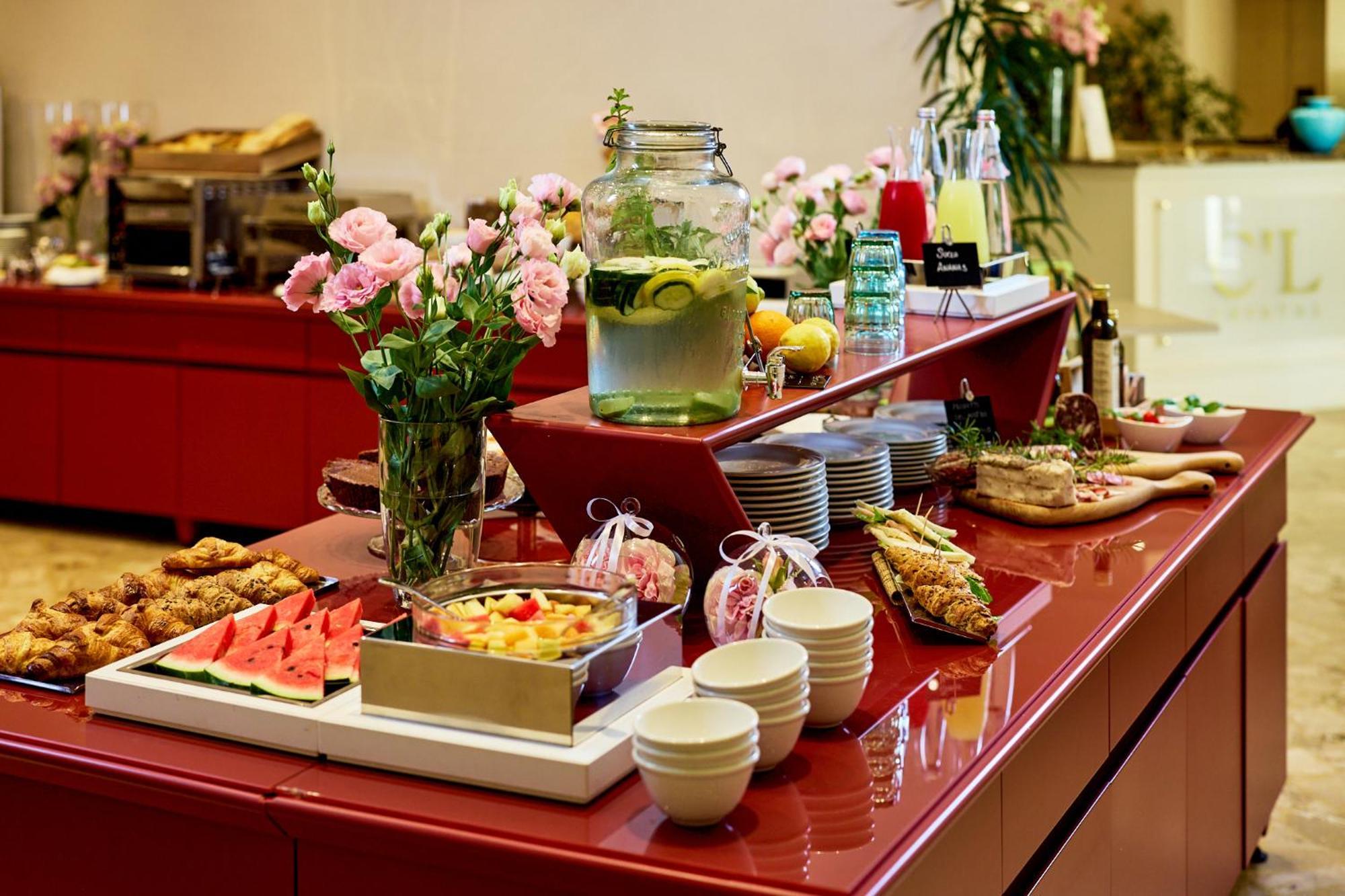 Hotel Crystal Marina di Pietrasanta Kültér fotó