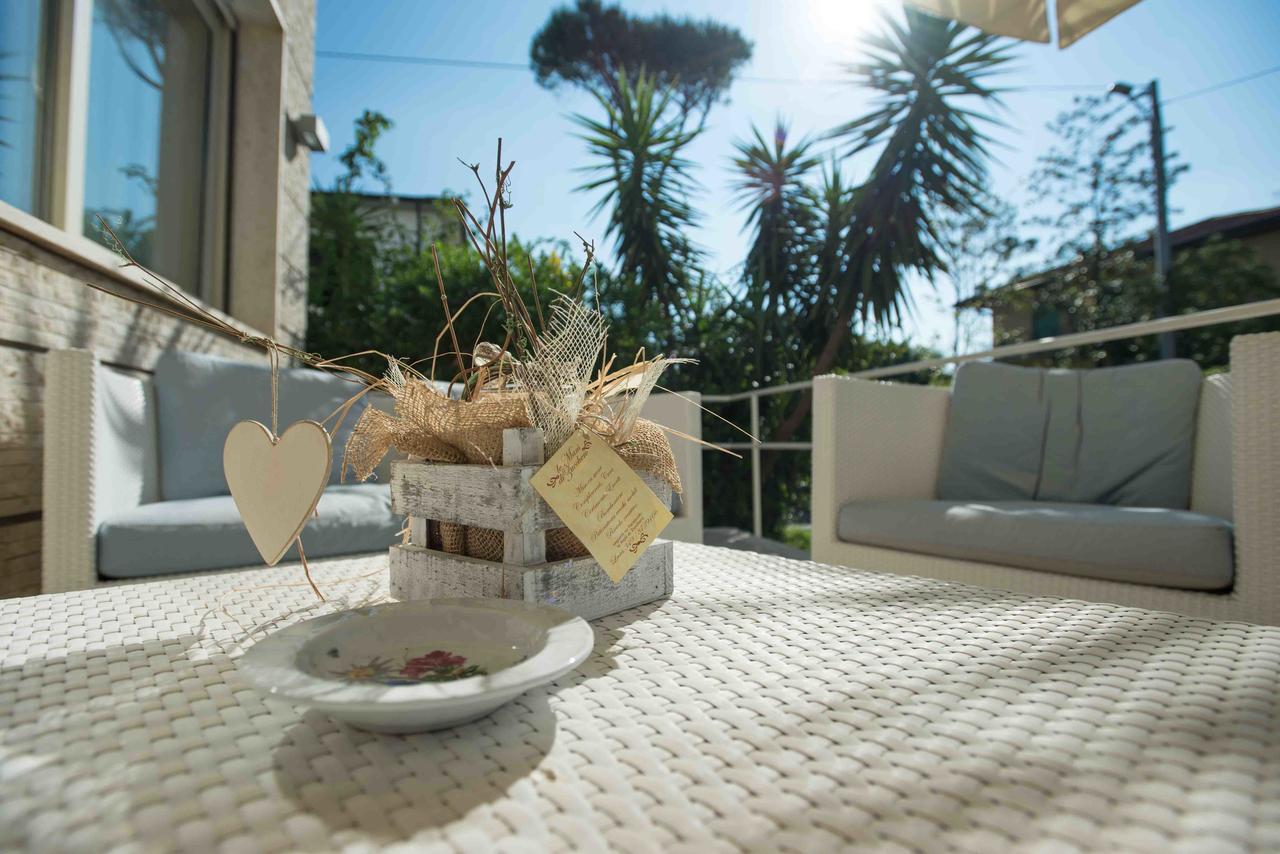 Hotel Crystal Marina di Pietrasanta Kültér fotó