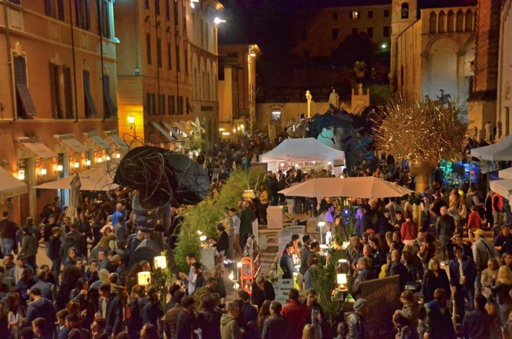 Hotel Crystal Marina di Pietrasanta Kültér fotó